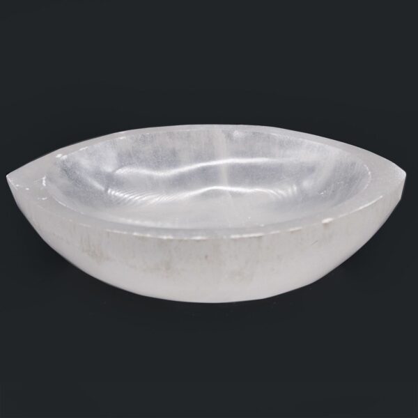 Second image of Cuenco con forma de ojo de Selenita - 15cm