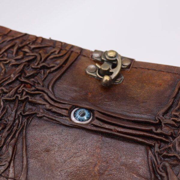 Second image of Cuaderno Marrón Oscuro Ojo Maligno con Bordes Desgastados