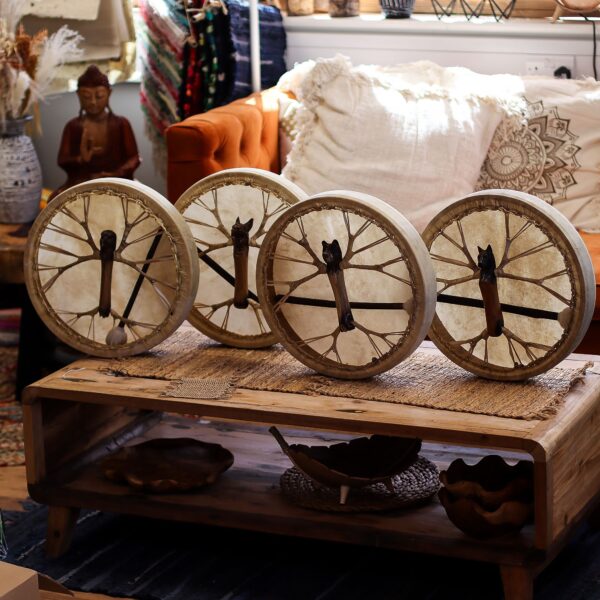 Second image of Espíritu del Águila - Sharman Drum & Stick - Ajustable - 40 cm