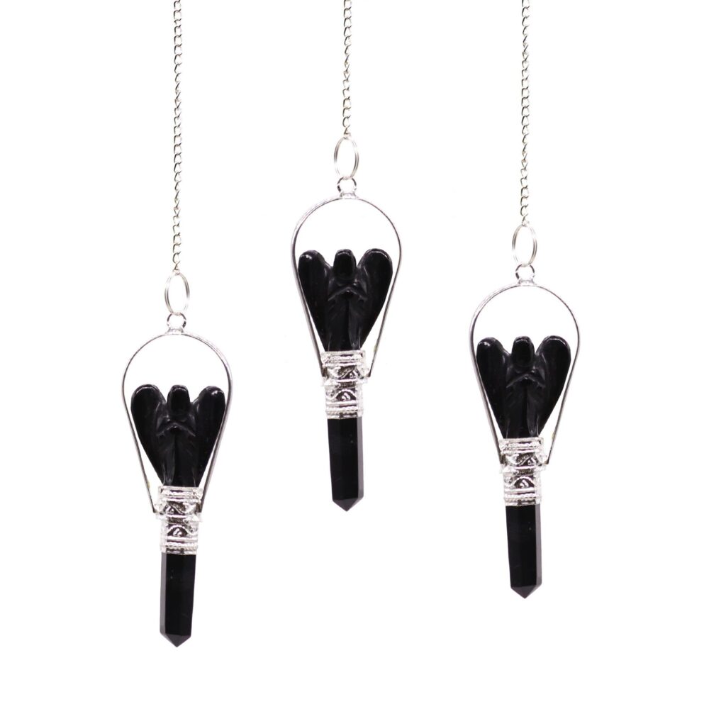 Péndulo de ángel con anillo de ágata negra